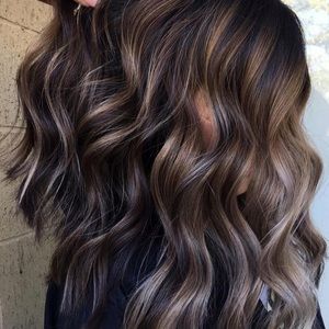 Meet your Posher, Alisha